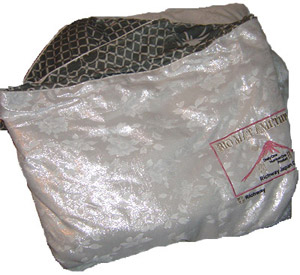 BioMat Silk Comforter